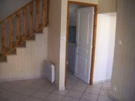 location maison à anneyron (26140) : à louer / 80m² anneyron