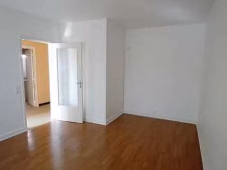 location appartement t1 à beaumont (63110) : à louer t1 / 35m² beaumont