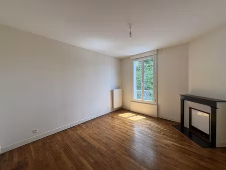 appartement 2 / 3 pièces + cellier extérieur