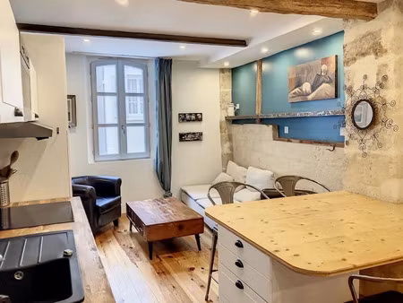 location meublée maison 3 pièces 45 m² à avignon (84000)  806 €
