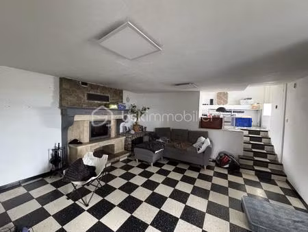 maison traditionnelle de 106 m² à loches-sur-ource