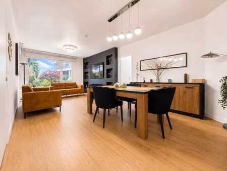 appartement deux chambres entièrement rénové à schaerbeek.