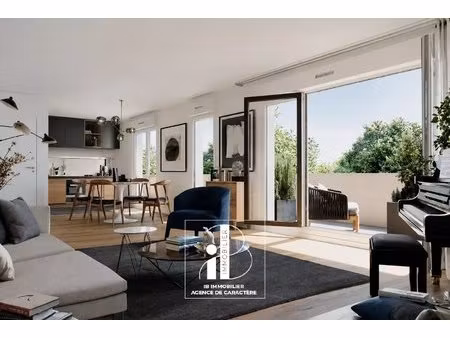 fontainebleau – t4 standing  balcon & 2 places