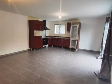 location maison 4 pièces 73 m² à avensan (33480)
