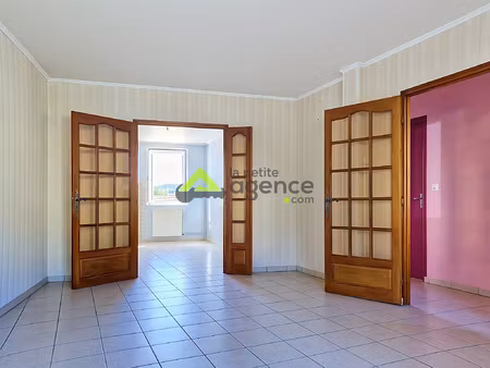 ensemble de 2 maisons + garage
