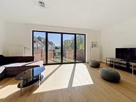 magnifique maison 4 chambres + garage