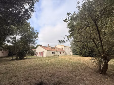 a louer a saint aignan de grand lieu maison de 134 m2 - 3 ch