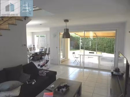 location maison 5 pièces 142 m² à saint-germain-laprade (43700)