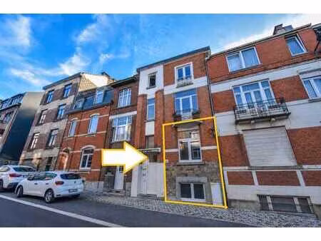 duplex - entierement renove - 2 chambres - terrasse - peb: b