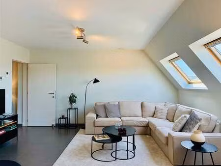 appartement moderne très bien situé à oostkamp