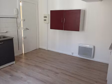 appartement sete 3 pièce(s) 43 m2 hyper centre grenier cave