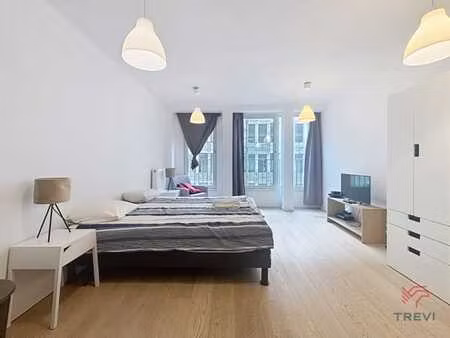 studio non-meuble + parking (inclus)