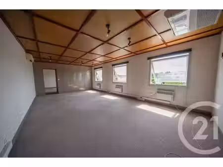 divers à louer - 58 30 m2 - st medard en jalles - 33 - aquitaine