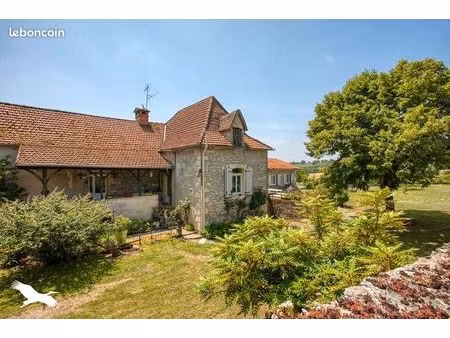 maison 4 pièces 140 m²
