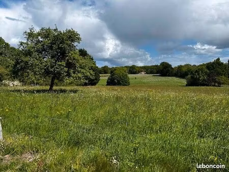 terrain 1 378 m² montendre