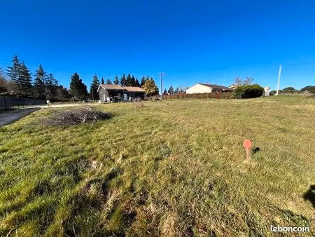 terrain 1 020 m² saint martin de laye