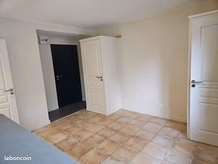 studio idéalement situé