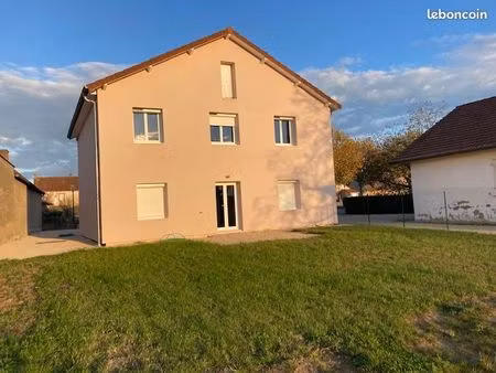location maison 150 m2 entièrement rénovée  centre ouroux sur saône