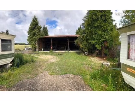 hangar avec terrain