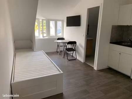 studio lumineux  tout équipé  tout compris