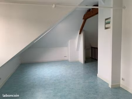 studio 39 m² proche  gare et ifsi