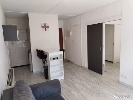 loue t2 38 m² meublé avec parking saouzelong