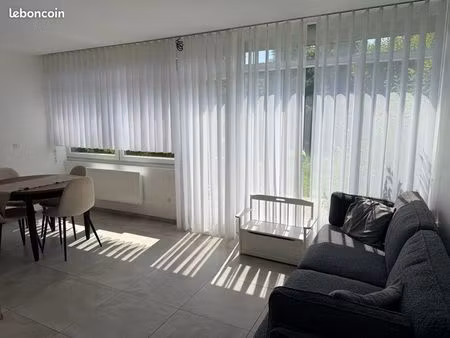 location meublée 2 chambres + bureau  lotissement  jardin proche mairie et tramway