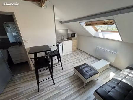 studio 1 pièce 12 m²