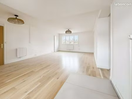 appartement t5 à louer à francheville-le-haut