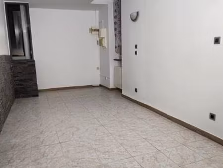 location t2 38m2