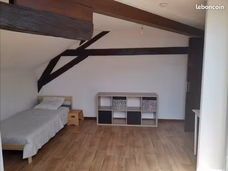 chambre étudiant 20 m² université mont houy - proche gare le poirier et tram