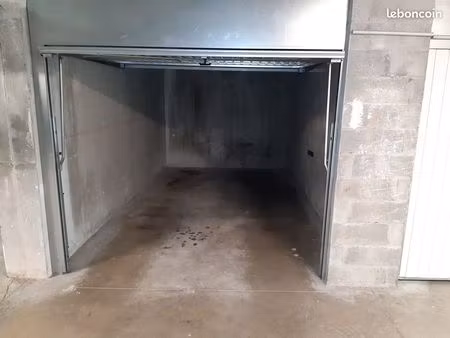 loue garage fermé