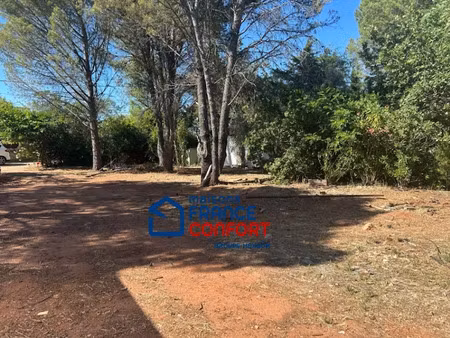 vente terrain 735 m² à vidauban (83550)  130 000 €