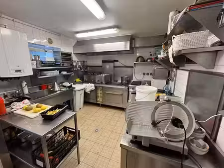 vente locaux professionnels 8 pièces à boissy-l'aillerie (95650)  448 000 €