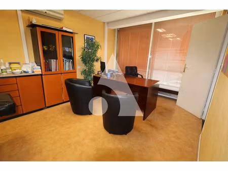 vente locaux professionnels 102.2 m² à tarbes (65000)  145 800 €