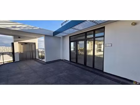 a louer – bureaux de standing avec terrasse exceptionnelle à saint-pierre