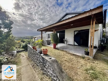 saint pierre 97410 - villa agréable - beaux volumes - proche
