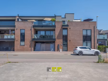 appartement te koop in bree met 2 slaapkamers