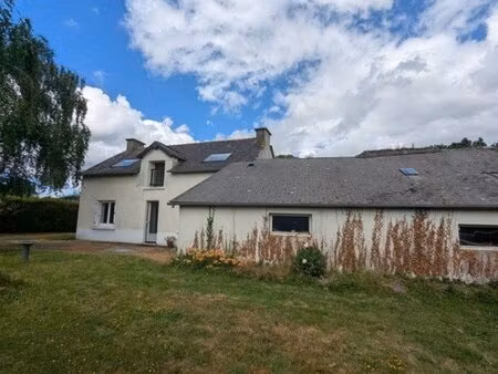 maison de campagne indépendante  127 200 00 €
