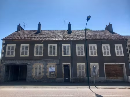 vente immeuble 340 m² à fours (58250)  18 000 €
