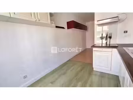 location appartement 1 pièce 27.75 m² à magenta (51530)  425 €