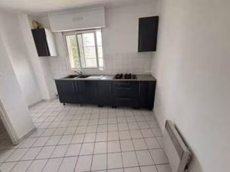 location appartement 2 pièces à montaigu-vendée (85600) : à louer 2 pièces / 50m² montaigu
