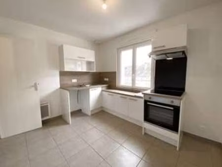 location appartement 3 pièces à saint-lô (50000) : à louer 3 pièces / 64m² saint-lô