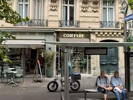 location commerce paris 75017 25m²