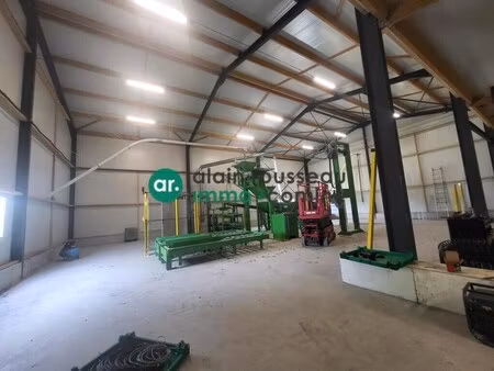 vente entrepôt la possonniere 49170 1700m²