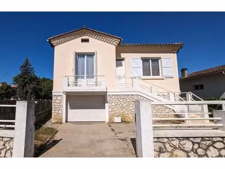 maison proche de toutes commodités
