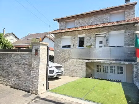 exclusivite - maison familiale avec studio indépendant  jardin et prestations de qualité