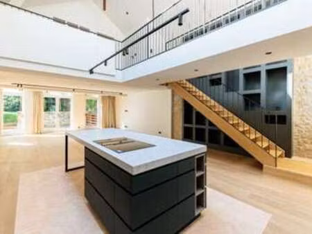 vente maison à nantes (44000) : à vendre / 250m² nantes