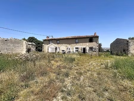 saint-ignat – fort potentiel ! maison à rénover entièrement sur un terrain de 1 068 m². un