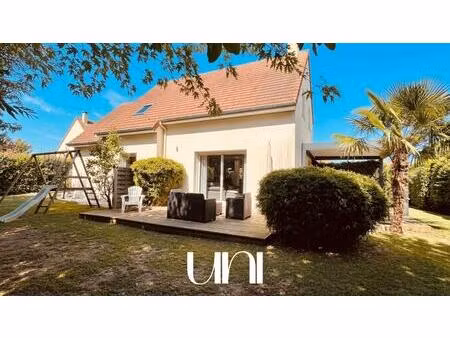 maison 6 pièces de 110 m2 avec garage - sannerville